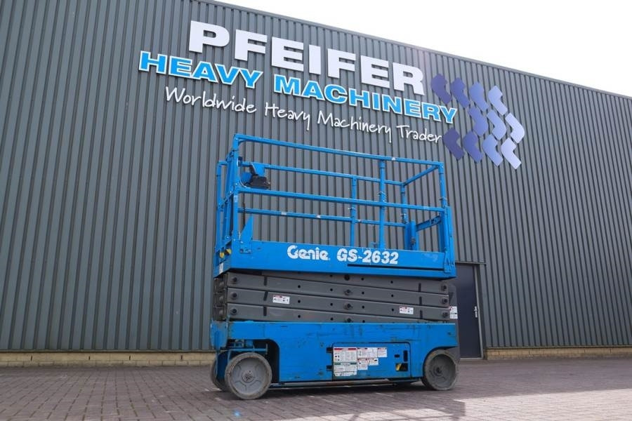 Genie GS2632 Electric, Working Height 10m, 227kg Capacit - Plataforma de tijeras: foto 1 Genie GS2632 Electric, Working Height 10m, 227kg Capacit - Plataforma de tijeras: foto 1