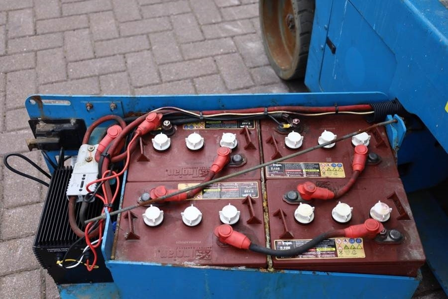 Genie GS2646 Electric, Working Height 9.80m, Capacity 45 - Plataforma de tijeras: foto 4 Genie GS2646 Electric, Working Height 9.80m, Capacity 45 - Plataforma de tijeras: foto 4