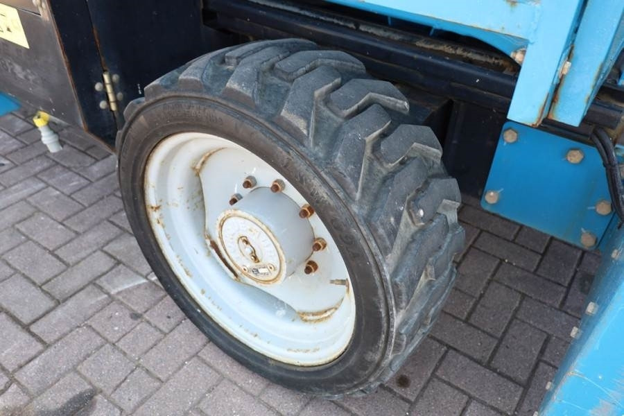 Plataforma de tijeras Genie GS5390 Diesel, 4x4 Drive, 18.15m Working Height, 6: foto 12 Plataforma de tijeras Genie GS5390 Diesel, 4x4 Drive, 18.15m Working Height, 6: foto 12