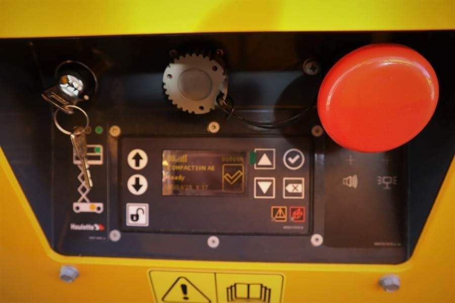 Haulotte Compact 10N Valid Iinspection, *Guarantee! 10m Wor - Plataforma de tijeras: foto 5 Haulotte Compact 10N Valid Iinspection, *Guarantee! 10m Wor - Plataforma de tijeras: foto 5