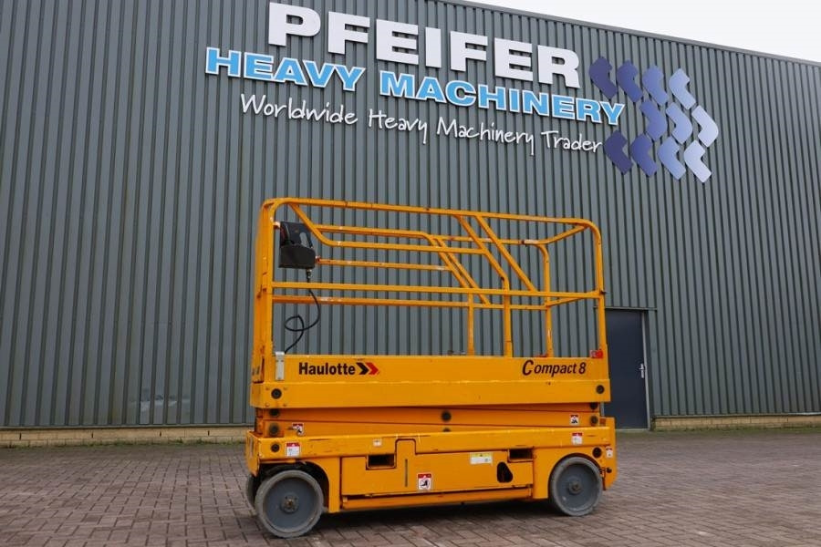 Haulotte Compact 8 Electric, 8.2m Working Height, 350kg Cap - Plataforma de tijeras: foto 1 Haulotte Compact 8 Electric, 8.2m Working Height, 350kg Cap - Plataforma de tijeras: foto 1