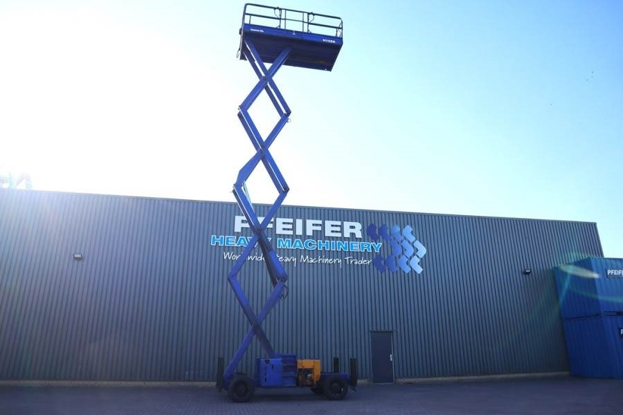 Haulotte H15SX New Tyres, Diesel, 4x4 Drive, 15 Working Hei - Plataforma de tijeras: foto 3 Haulotte H15SX New Tyres, Diesel, 4x4 Drive, 15 Working Hei - Plataforma de tijeras: foto 3