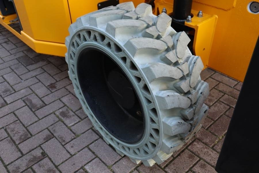 Haulotte HS18EPRO Full Electric 4x4 Drive, Versatile Use: O  - Plataforma de tijeras: foto 5 Haulotte HS18EPRO Full Electric 4x4 Drive, Versatile Use: O  - Plataforma de tijeras: foto 5