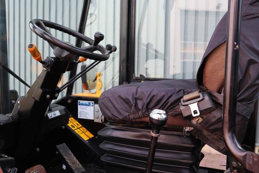 JCB 926 Diesel, 4x4 Drive, Triplex mast, 5500mm Liftin - Carretilla todo terreno: foto 3 JCB 926 Diesel, 4x4 Drive, Triplex mast, 5500mm Liftin - Carretilla todo terreno: foto 3