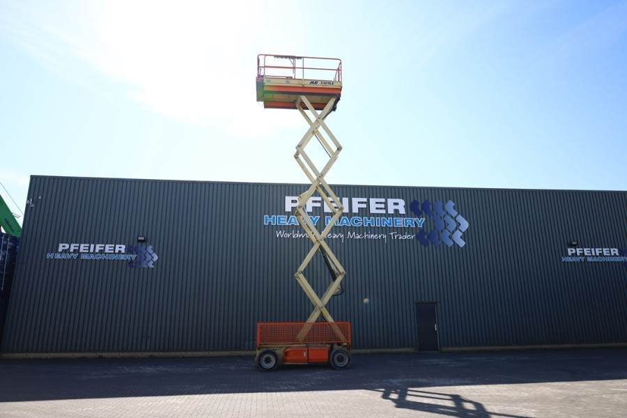 JLG 3369LE Electric, 12m Working Height, 450kg Capacit  - Plataforma de tijeras: foto 3 JLG 3369LE Electric, 12m Working Height, 450kg Capacit  - Plataforma de tijeras: foto 3