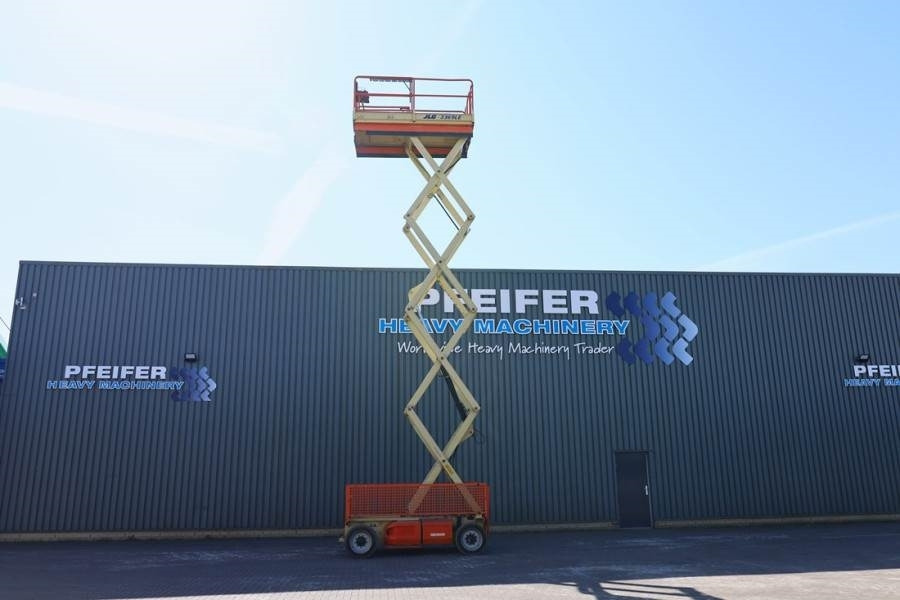 JLG 3369LE Electric, 12m Working Height, 450kg Capacit - Plataforma de tijeras: foto 3 JLG 3369LE Electric, 12m Working Height, 450kg Capacit - Plataforma de tijeras: foto 3
