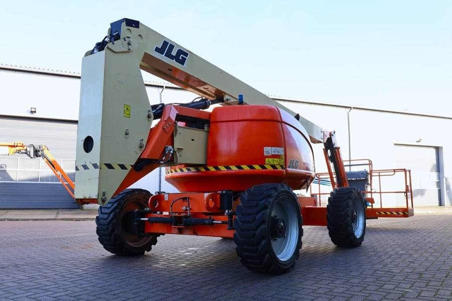 JLG 600AJ Diesel, 4x4 Drive, 20.5 m Working Height, 12 - Plataforma articulada: foto 2 JLG 600AJ Diesel, 4x4 Drive, 20.5 m Working Height, 12 - Plataforma articulada: foto 2