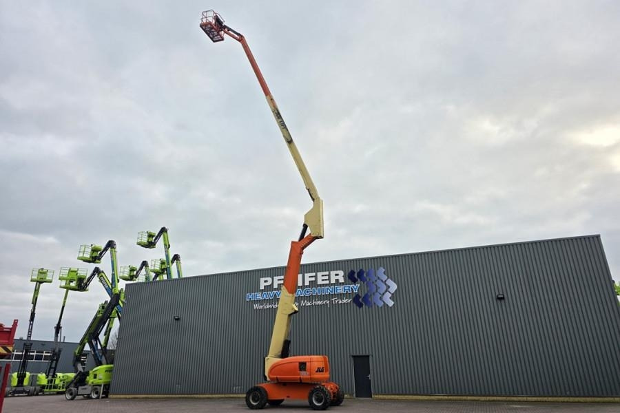 JLG 800AJ Diesel, 4x4x4 Drive, 26.5m Working Height, 1 - Plataforma articulada: foto 3 JLG 800AJ Diesel, 4x4x4 Drive, 26.5m Working Height, 1 - Plataforma articulada: foto 3