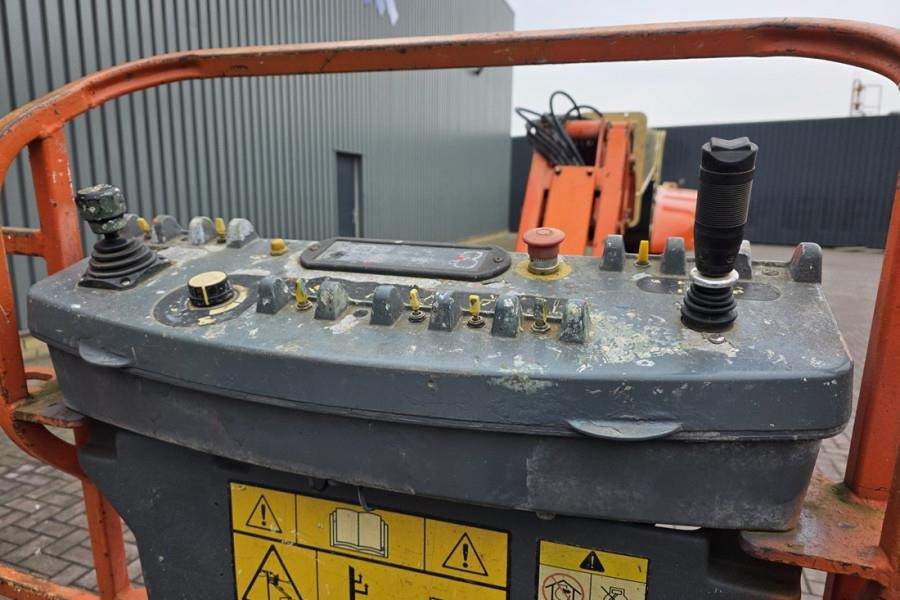 JLG M600JP Hybrid, 4x4 Drive, 20.2m Working Height, 14 - Plataforma articulada: foto 4 JLG M600JP Hybrid, 4x4 Drive, 20.2m Working Height, 14 - Plataforma articulada: foto 4