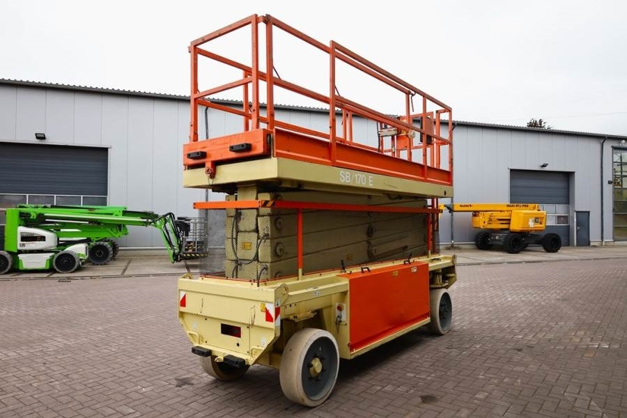 Liftlux SL153-12 Electric, 17.3m Working Height, 500kg Cap - Plataforma de tijeras: foto 2 Liftlux SL153-12 Electric, 17.3m Working Height, 500kg Cap - Plataforma de tijeras: foto 2