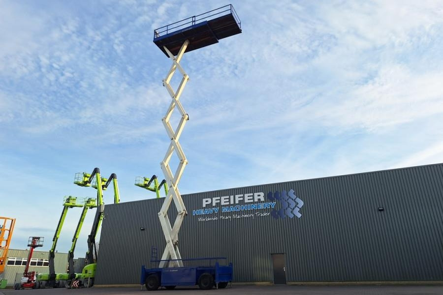 Liftlux SL205-25D4WDS/P Diesel, 4x4 Drive, Hydraulic Deck - Plataforma articulada: foto 3 Liftlux SL205-25D4WDS/P Diesel, 4x4 Drive, Hydraulic Deck - Plataforma articulada: foto 3