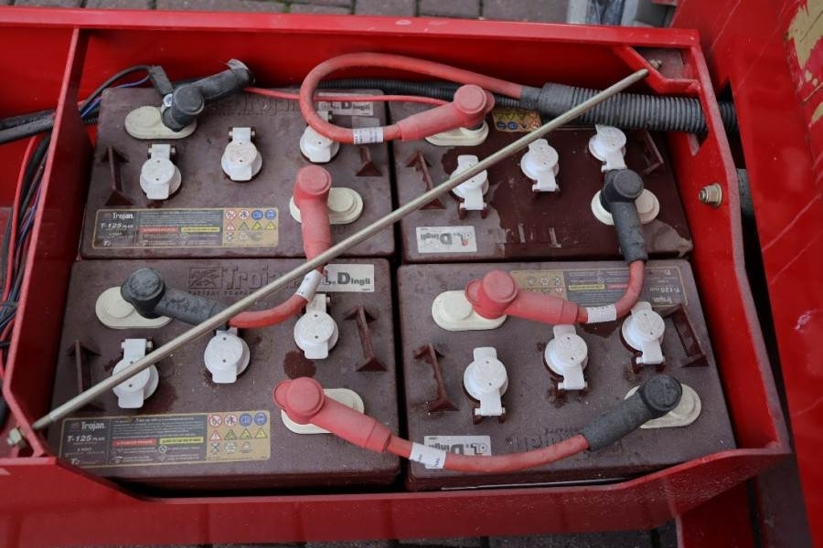 Magni ES1212E Valid inspection, *Guarantee! Electric, 12 - Plataforma de tijeras: foto 5 Magni ES1212E Valid inspection, *Guarantee! Electric, 12 - Plataforma de tijeras: foto 5