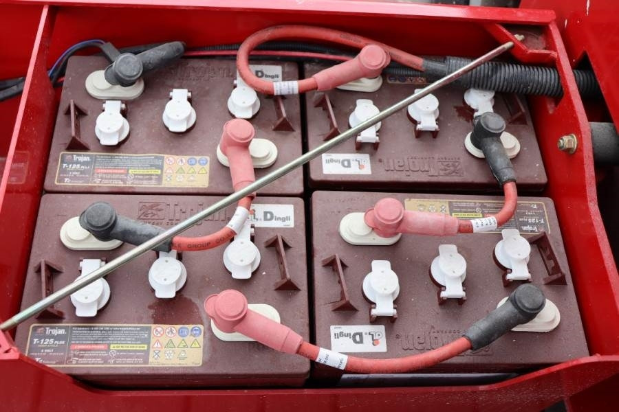 Magni ES1212E Valid inspection, *Guarantee! Electric, 12 - Plataforma de tijeras: foto 5 Magni ES1212E Valid inspection, *Guarantee! Electric, 12 - Plataforma de tijeras: foto 5