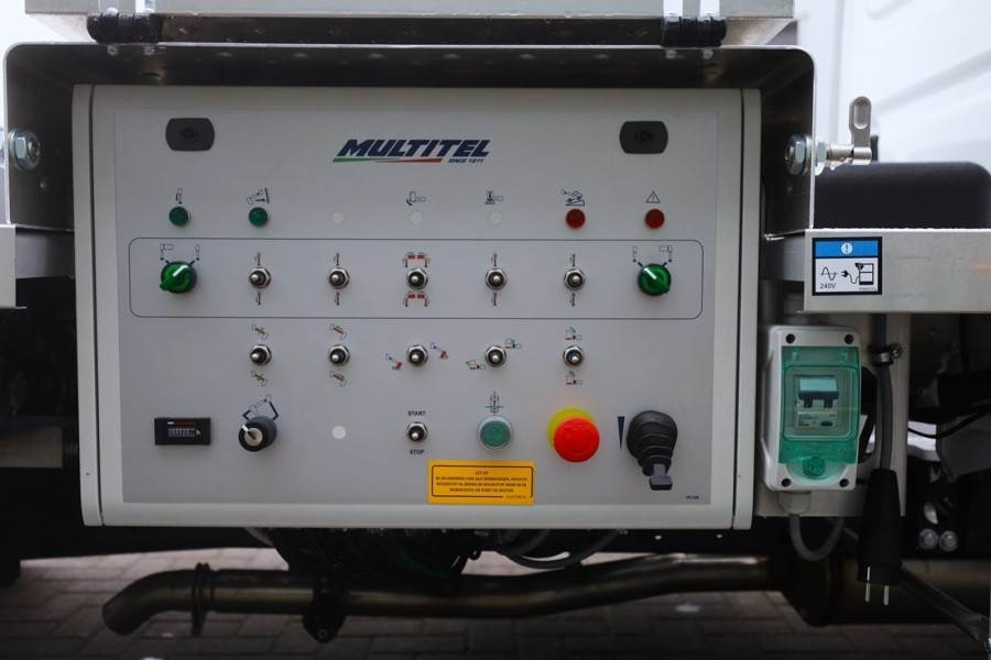 Multitel MTE270 Valid inspection, *Guarantee! Driving Licen - Camión con plataforma elevadora: foto 5 Multitel MTE270 Valid inspection, *Guarantee! Driving Licen - Camión con plataforma elevadora: foto 5