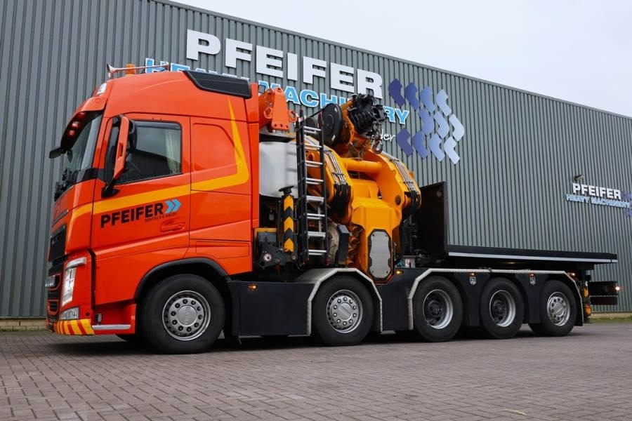 Volvo FH12 With Cormach 135t/m Crane Volvo FH12 10x4 Wit - Grúa todo terreno: foto 1 Volvo FH12 With Cormach 135t/m Crane Volvo FH12 10x4 Wit - Grúa todo terreno: foto 1