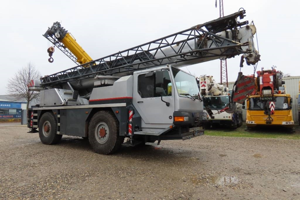 Liebherr LTM 1030/2 - Grúa todo terreno: foto 2 Liebherr LTM 1030/2 - Grúa todo terreno: foto 2