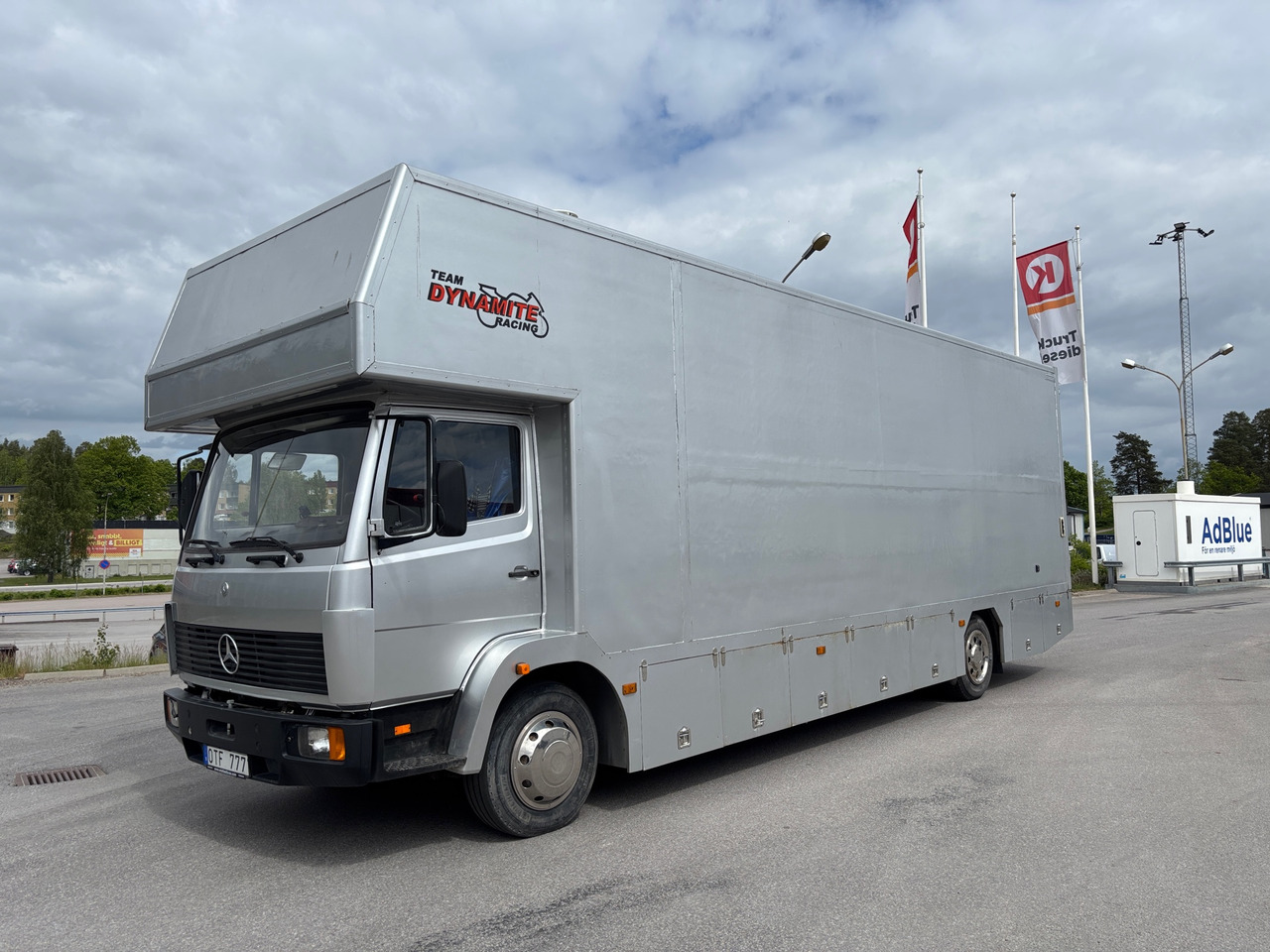 Mercedes-Benz 1320 - Camión: foto 1 Mercedes-Benz 1320 - Camión: foto 1