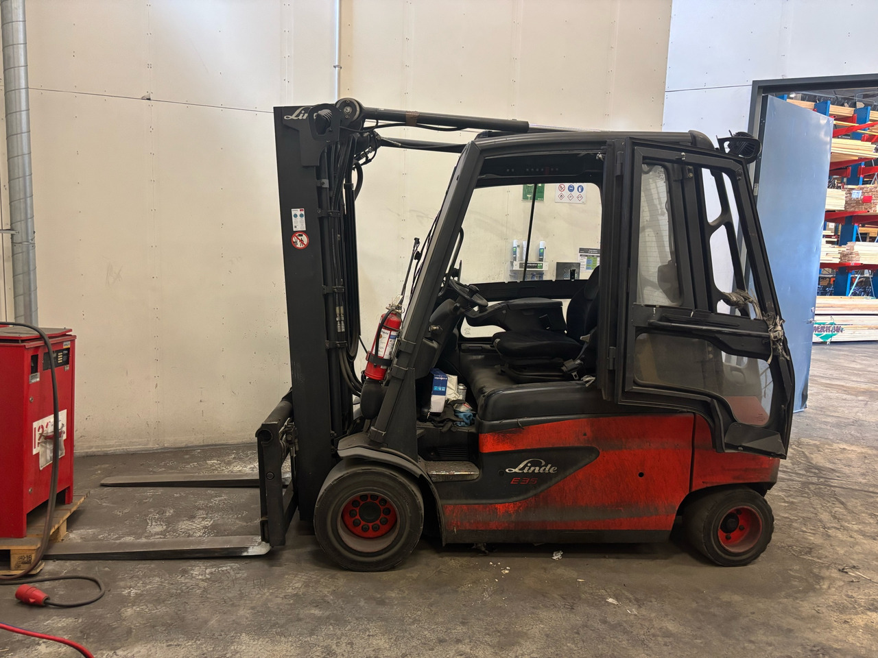 Linde E35L-01 - Equipo de manutención: foto 1 Linde E35L-01 - Equipo de manutención: foto 1