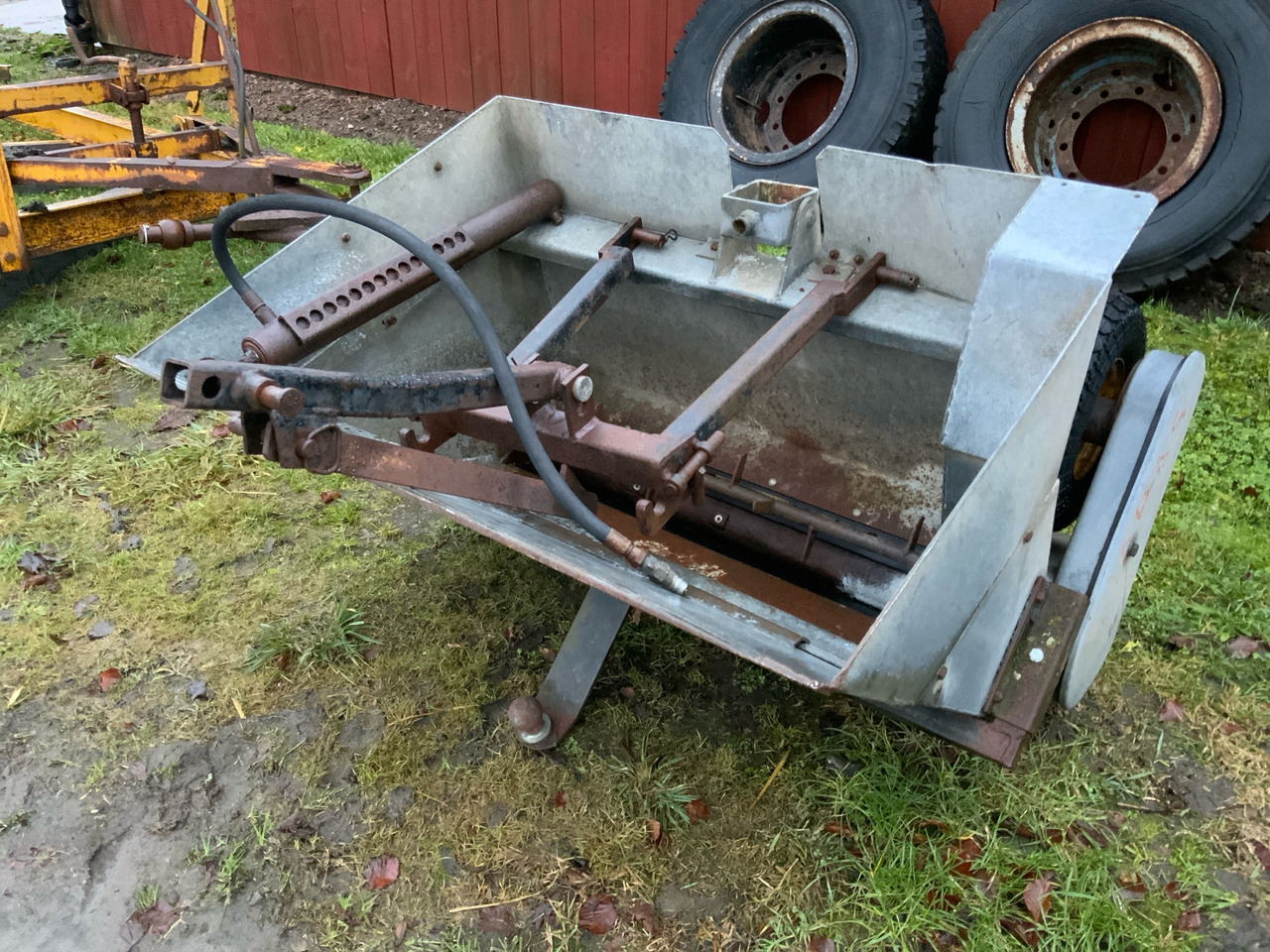 Fjärås 400/1100 - Esparcidor de sal: foto 1 Fjärås 400/1100 - Esparcidor de sal: foto 1