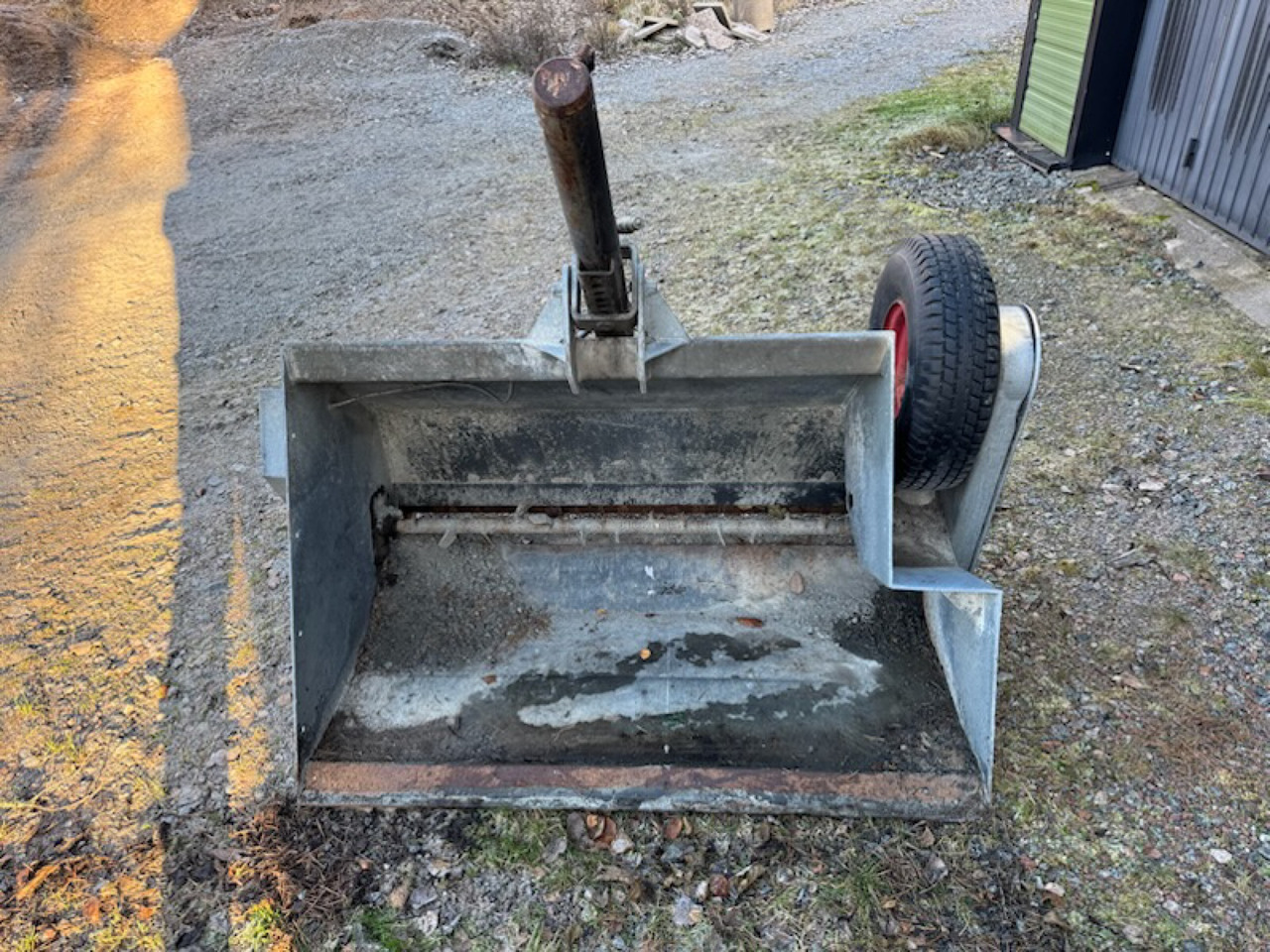 Fjärås 600/1,350 - Esparcidor de sal: foto 1 Fjärås 600/1,350 - Esparcidor de sal: foto 1