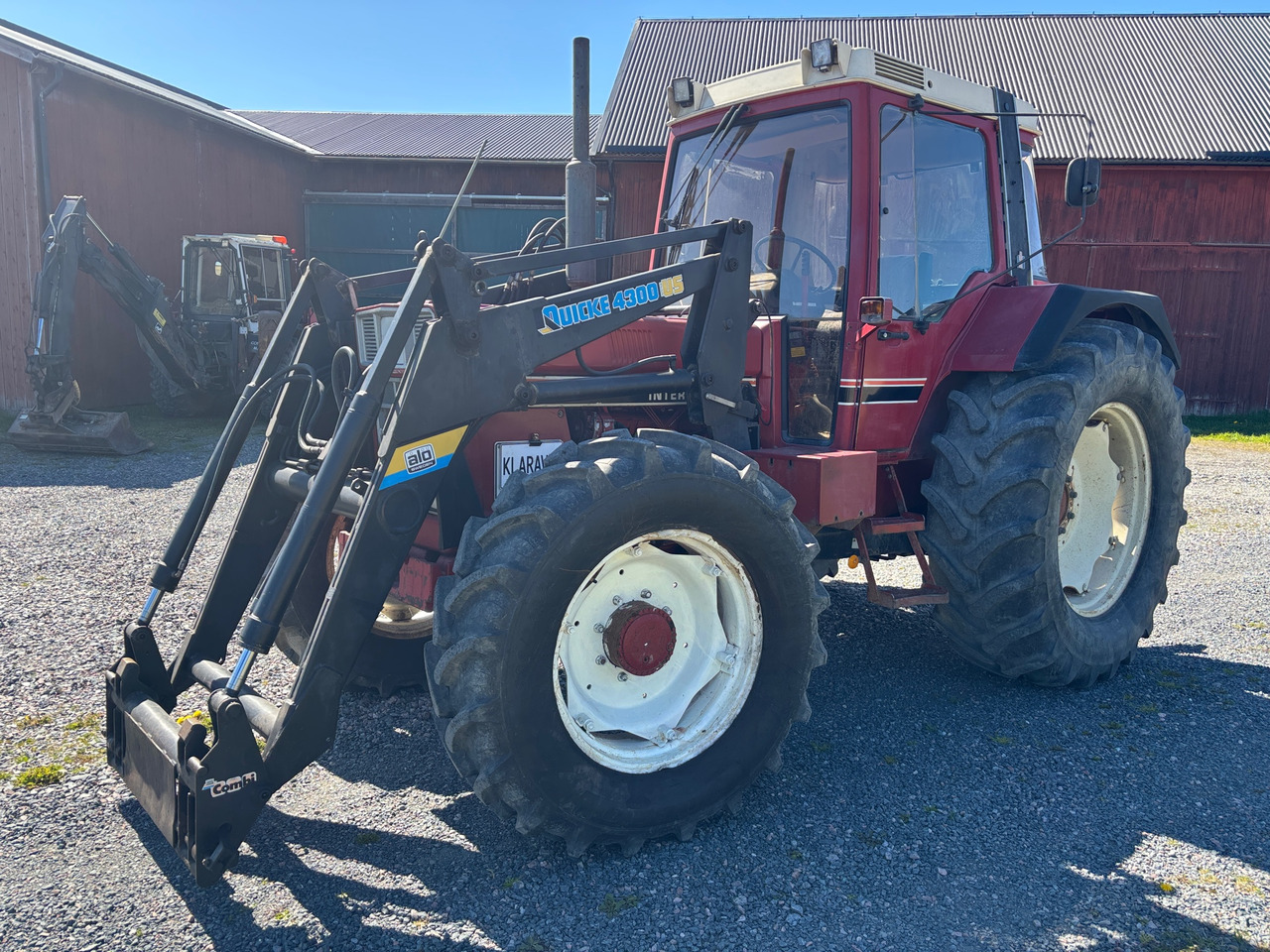 International 955XL - Tractor: foto 1 International 955XL - Tractor: foto 1