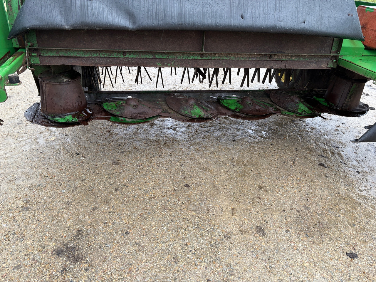 John Deere 1360 - Desbrozadora de martillos/ Trituradora: foto 1 John Deere 1360 - Desbrozadora de martillos/ Trituradora: foto 1