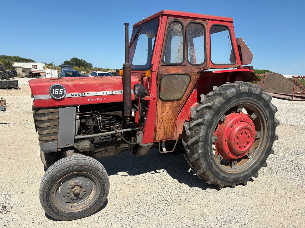 Massey Ferguson 165 - Tractor: foto 1 Massey Ferguson 165 - Tractor: foto 1