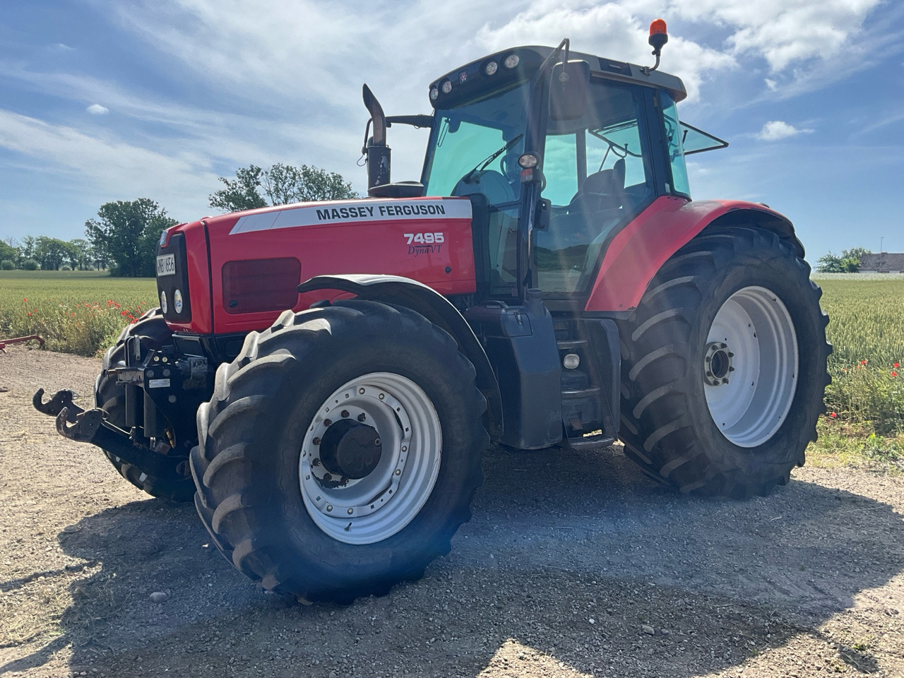 Massey Ferguson 7495 Dyna VT - Tractor: foto 1 Massey Ferguson 7495 Dyna VT - Tractor: foto 1