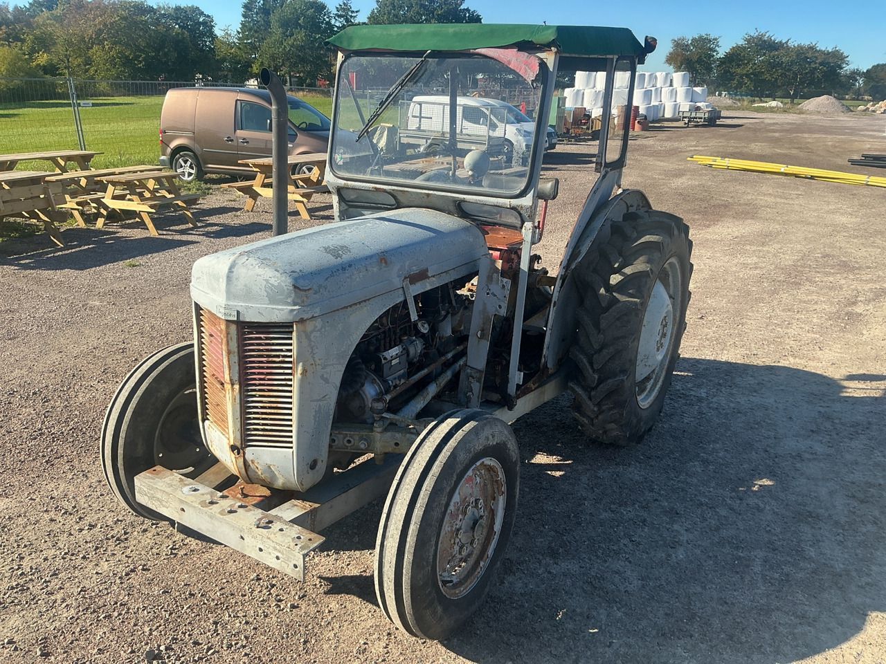 Massey Ferguson - Tractor: foto 1 Massey Ferguson - Tractor: foto 1