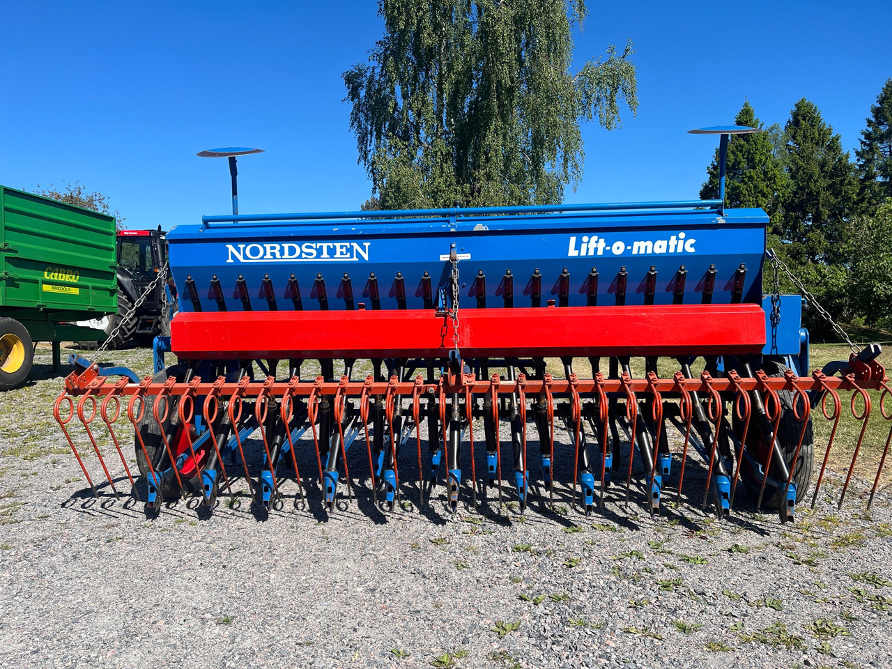 Nordsten Lift-o-matic - Maquinaria de siembra: foto 1 Nordsten Lift-o-matic - Maquinaria de siembra: foto 1
