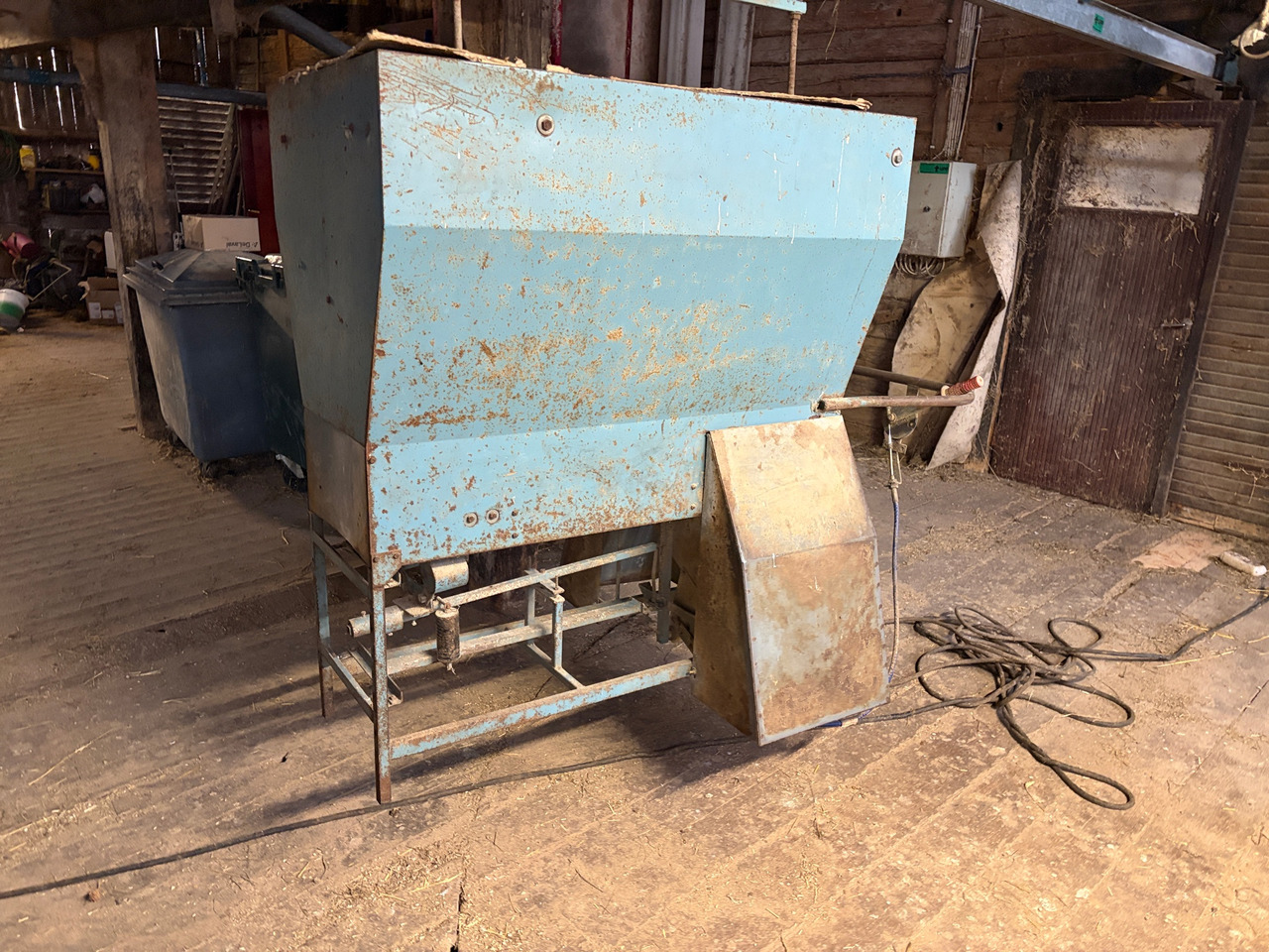 Sparman Alfa-Laval mixmatic - Maquinaria ganadera: foto 1 Sparman Alfa-Laval mixmatic - Maquinaria ganadera: foto 1