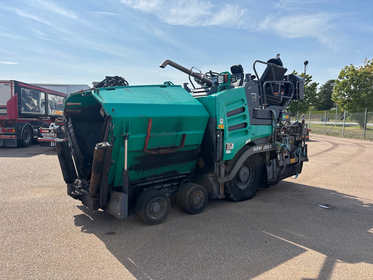 Vögele Super 1303-3i - Pavimentadora de asfalto: foto 1 Vögele Super 1303-3i - Pavimentadora de asfalto: foto 1