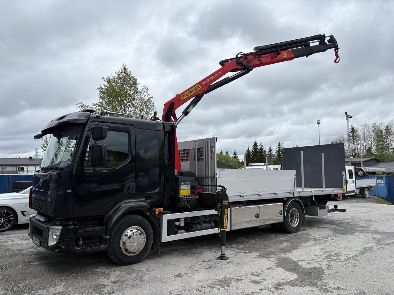 Volvo FL - Camión grúa: foto 1 Volvo FL - Camión grúa: foto 1