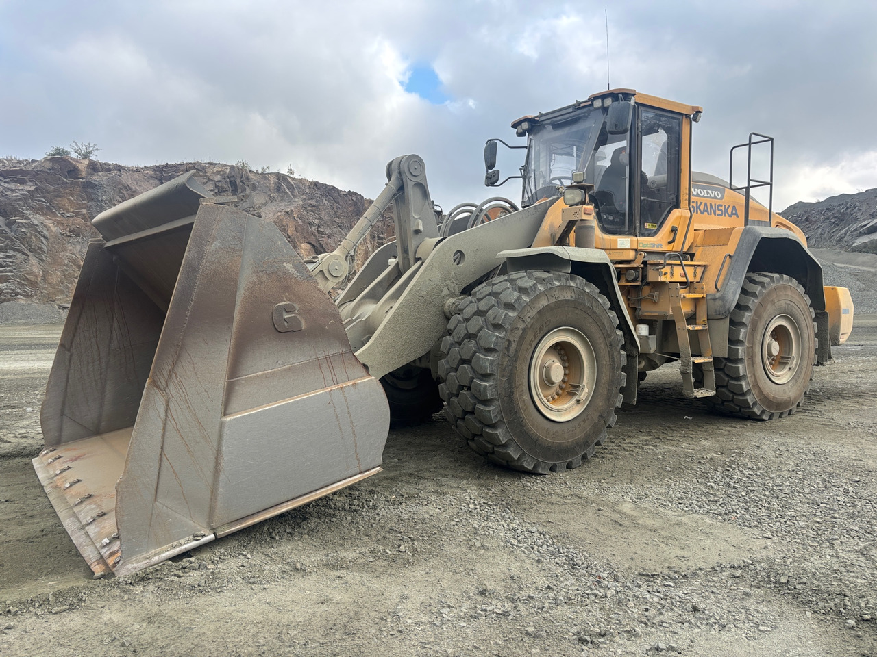 Volvo L180H - Cargadora de ruedas: foto 1 Volvo L180H - Cargadora de ruedas: foto 1