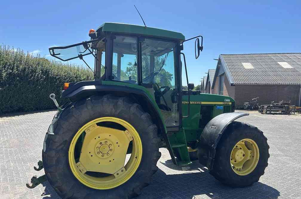 John Deere 6210 - Tractor: foto 4 John Deere 6210 - Tractor: foto 4