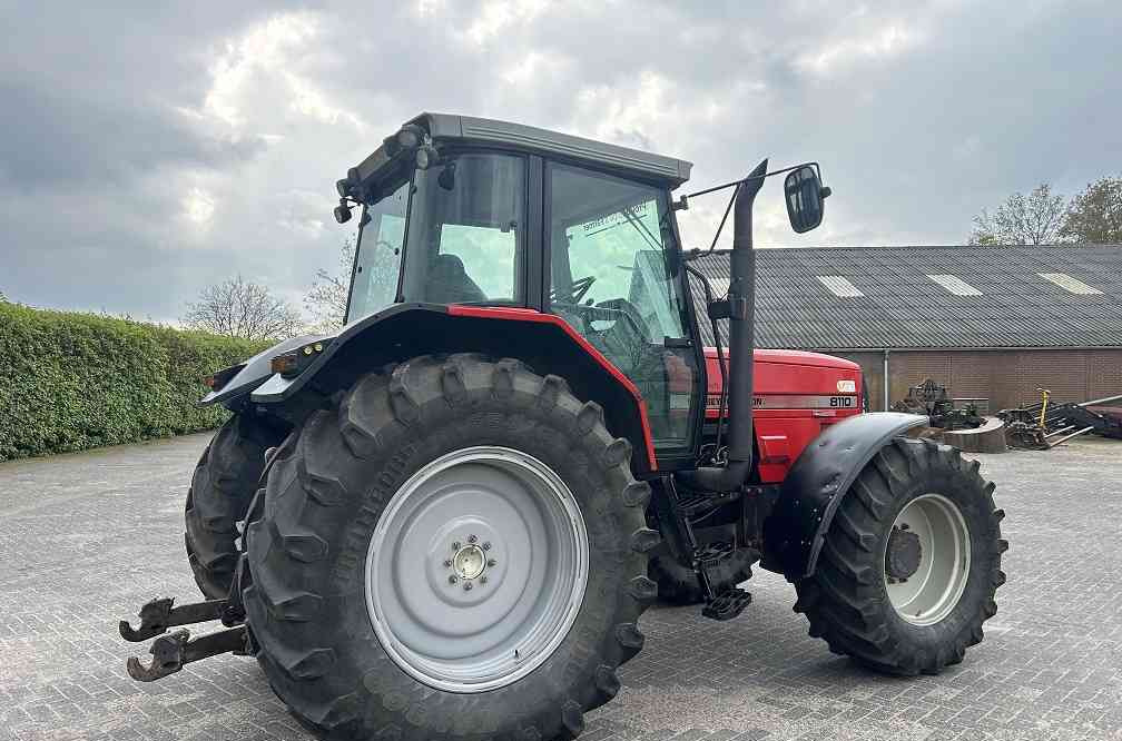 Massey Ferguson 8110 dynashift - Tractor: foto 4 Massey Ferguson 8110 dynashift - Tractor: foto 4
