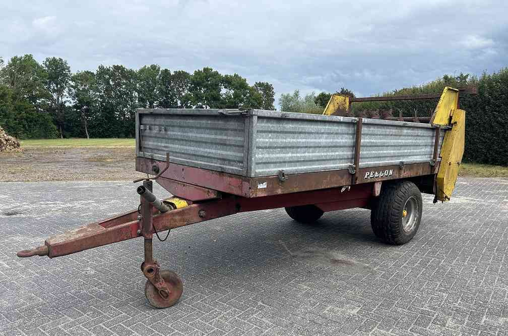 Peecon mestwagen, mestverspreider - Esparcidor de estiércol: foto 1 Peecon mestwagen, mestverspreider - Esparcidor de estiércol: foto 1