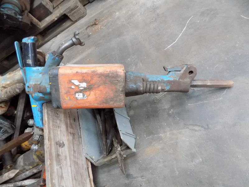 Atlas-Copco luchthamer breekhamer-luchthamer - Compresor de aire: foto 1 Atlas-Copco luchthamer breekhamer-luchthamer - Compresor de aire: foto 1