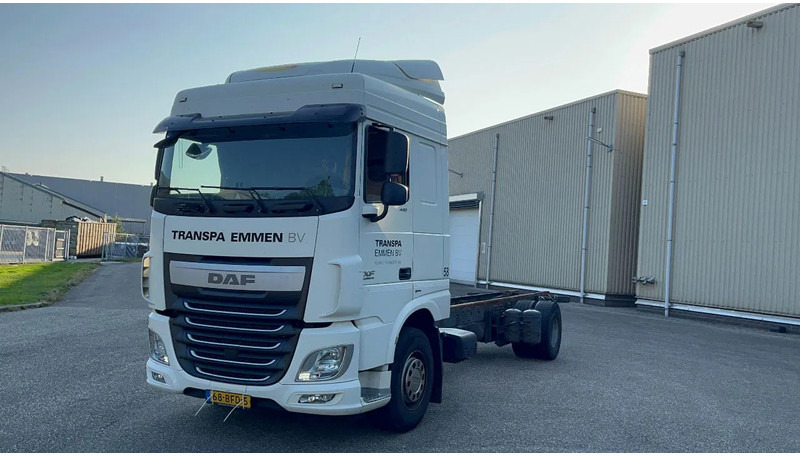 DAF XF 440 Daf XF106 Chassis cabine clean euro6 - Camión chasis: foto 3 DAF XF 440 Daf XF106 Chassis cabine clean euro6 - Camión chasis: foto 3