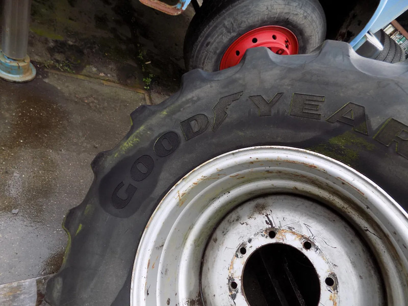 GOOD YEAR banden met velg good year banden met velg 540/65 R 24 - Cosechadora de granos: foto 3 GOOD YEAR banden met velg good year banden met velg 540/65 R 24 - Cosechadora de granos: foto 3