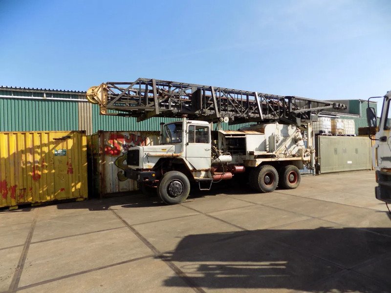 Iveco Iveco magirus 6x6 256D26 salzgitter - Perforadora: foto 1 Iveco Iveco magirus 6x6 256D26 salzgitter - Perforadora: foto 1