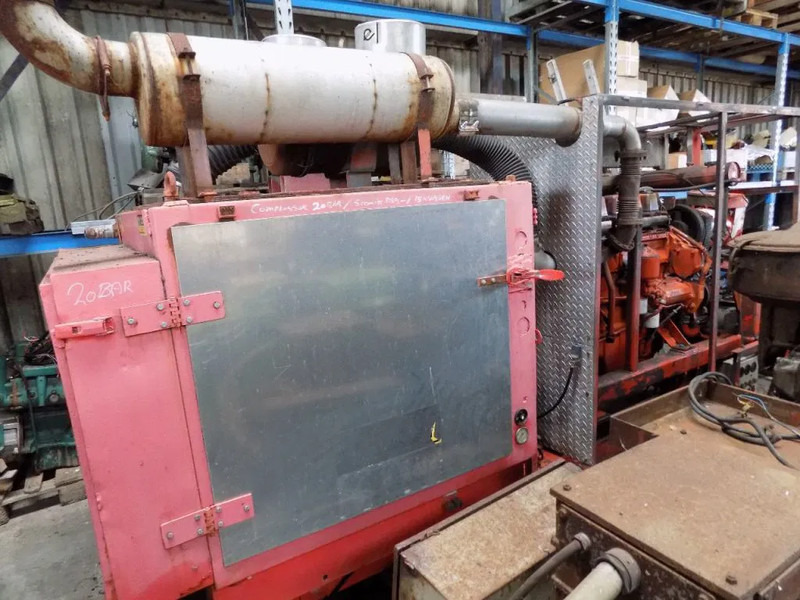 Scania 6 cillinder DS-9 compressor 20 bar en aggregaat 15 kva - Compresor de aire: foto 2 Scania 6 cillinder DS-9 compressor 20 bar en aggregaat 15 kva - Compresor de aire: foto 2