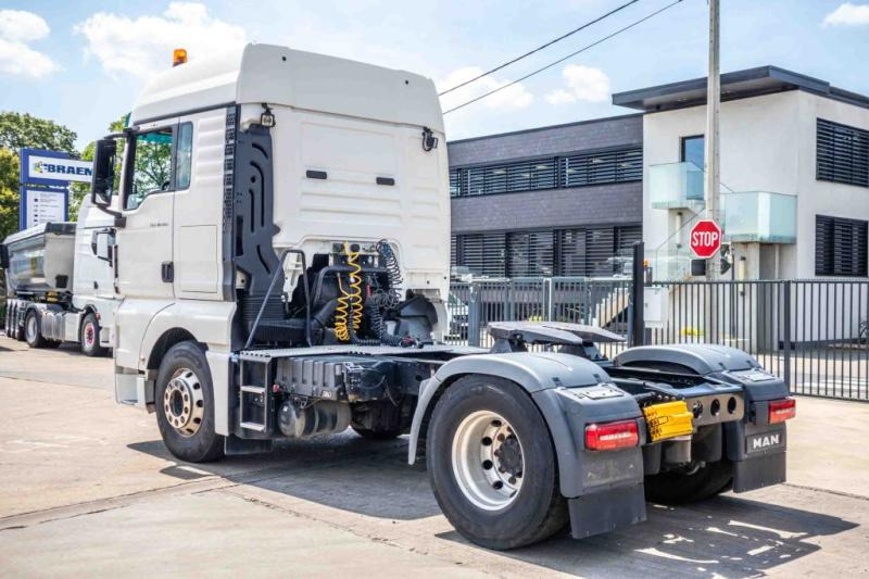 MAN TGX 18.460 XLX BLS+ INTARDER - Cabeza tractora: foto 4 MAN TGX 18.460 XLX BLS+ INTARDER - Cabeza tractora: foto 4