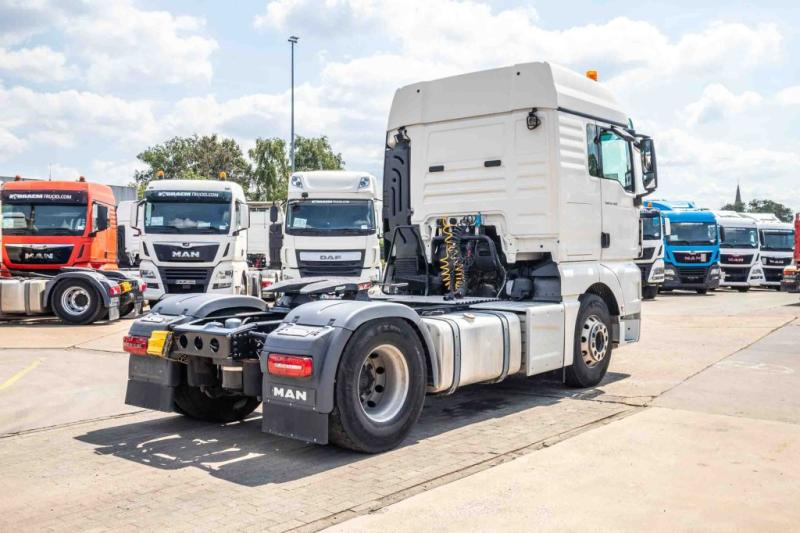 MAN TGX 18.460 XLX BLS+ INTARDER - Cabeza tractora: foto 3 MAN TGX 18.460 XLX BLS+ INTARDER - Cabeza tractora: foto 3