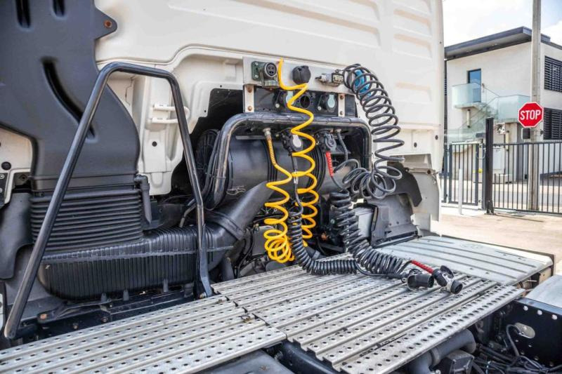 MAN TGX 18.460 XLX BLS+ INTARDER - Cabeza tractora: foto 5 MAN TGX 18.460 XLX BLS+ INTARDER - Cabeza tractora: foto 5