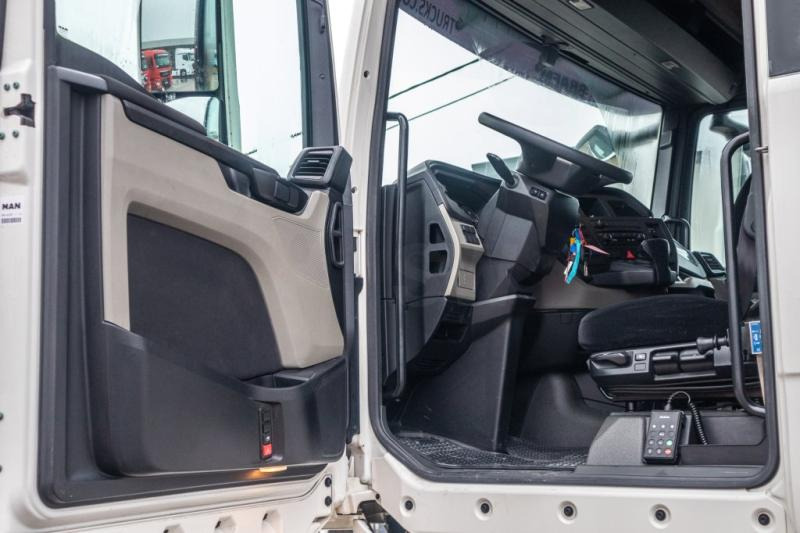 MAN TGX 18.510 XLX BLS - HYDR.+INTARDER - Cabeza tractora: foto 5 MAN TGX 18.510 XLX BLS - HYDR.+INTARDER - Cabeza tractora: foto 5