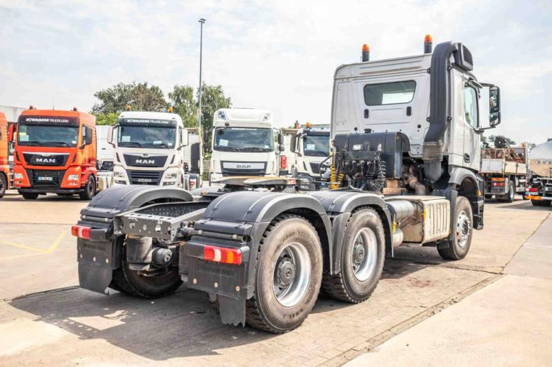 Mercedes AROCS 2645 BLS-6X4 - Cabeza tractora: foto 3 Mercedes AROCS 2645 BLS-6X4 - Cabeza tractora: foto 3