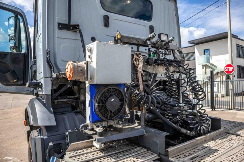 Mercedes AROCS 2648 LS - 6x4 - Cabeza tractora: foto 5 Mercedes AROCS 2648 LS - 6x4 - Cabeza tractora: foto 5