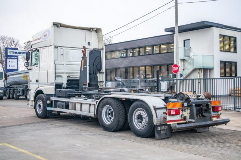 DAF XF 105.460 - AJK + intarder - Camión multibasculante: foto 4 DAF XF 105.460 - AJK + intarder - Camión multibasculante: foto 4