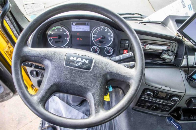 Camión hormigonera MAN TGS 18.360 BLS-4X4H+SEMI MIXER 10M3: foto 9 Camión hormigonera MAN TGS 18.360 BLS-4X4H+SEMI MIXER 10M3: foto 9